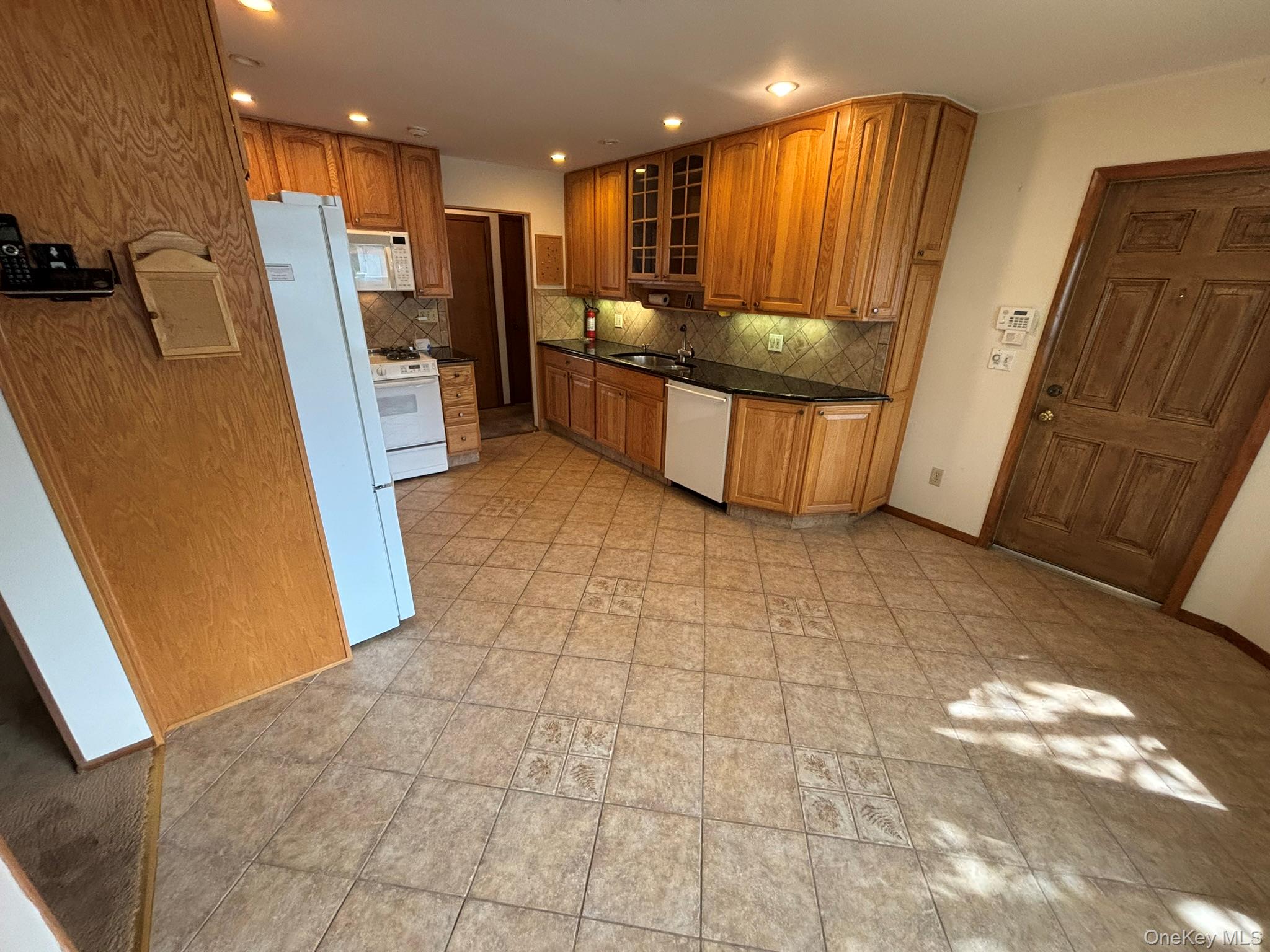 166 Evans Street, New Hyde Park, NY 11040