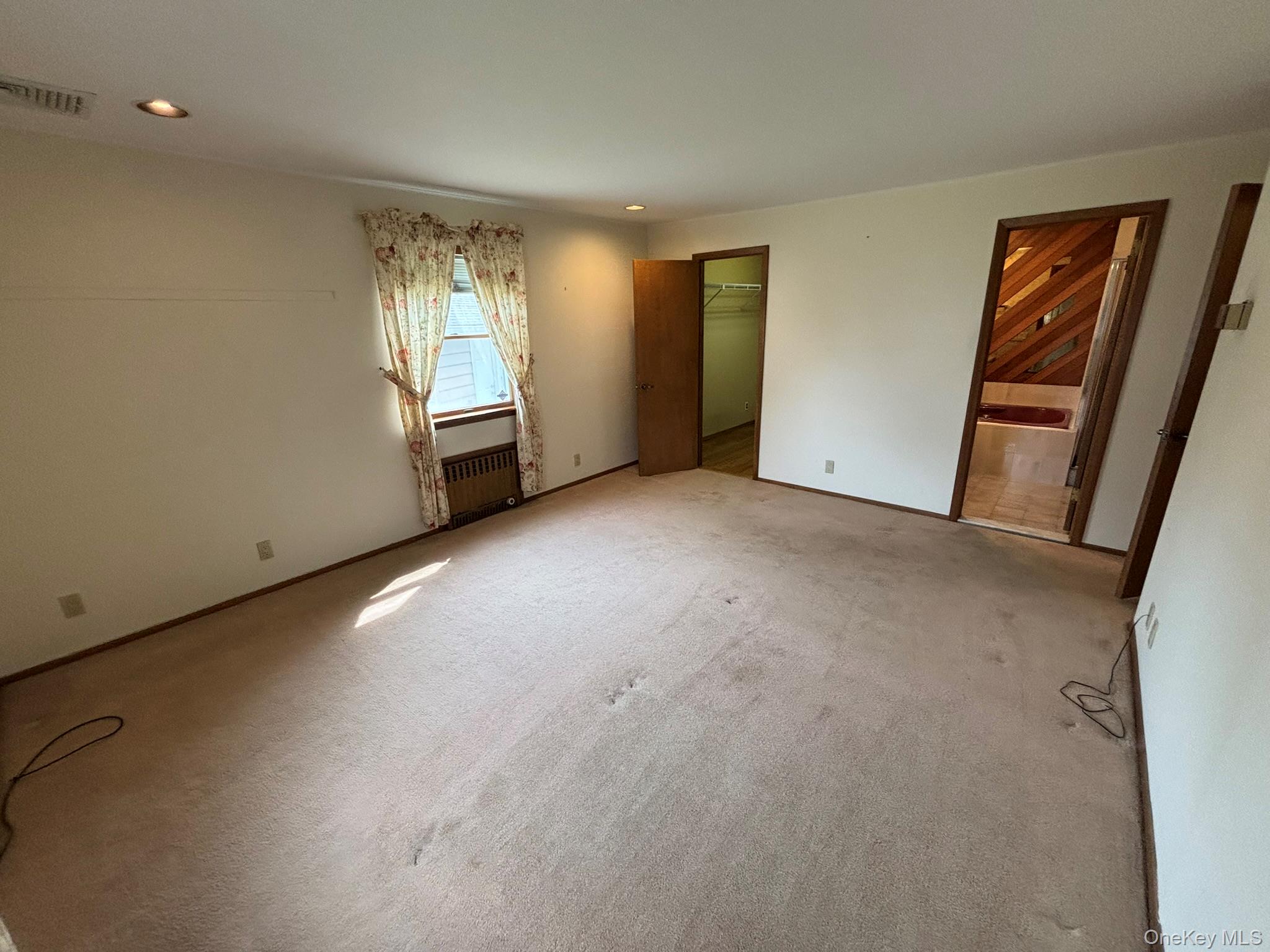 166 Evans Street, New Hyde Park, NY 11040