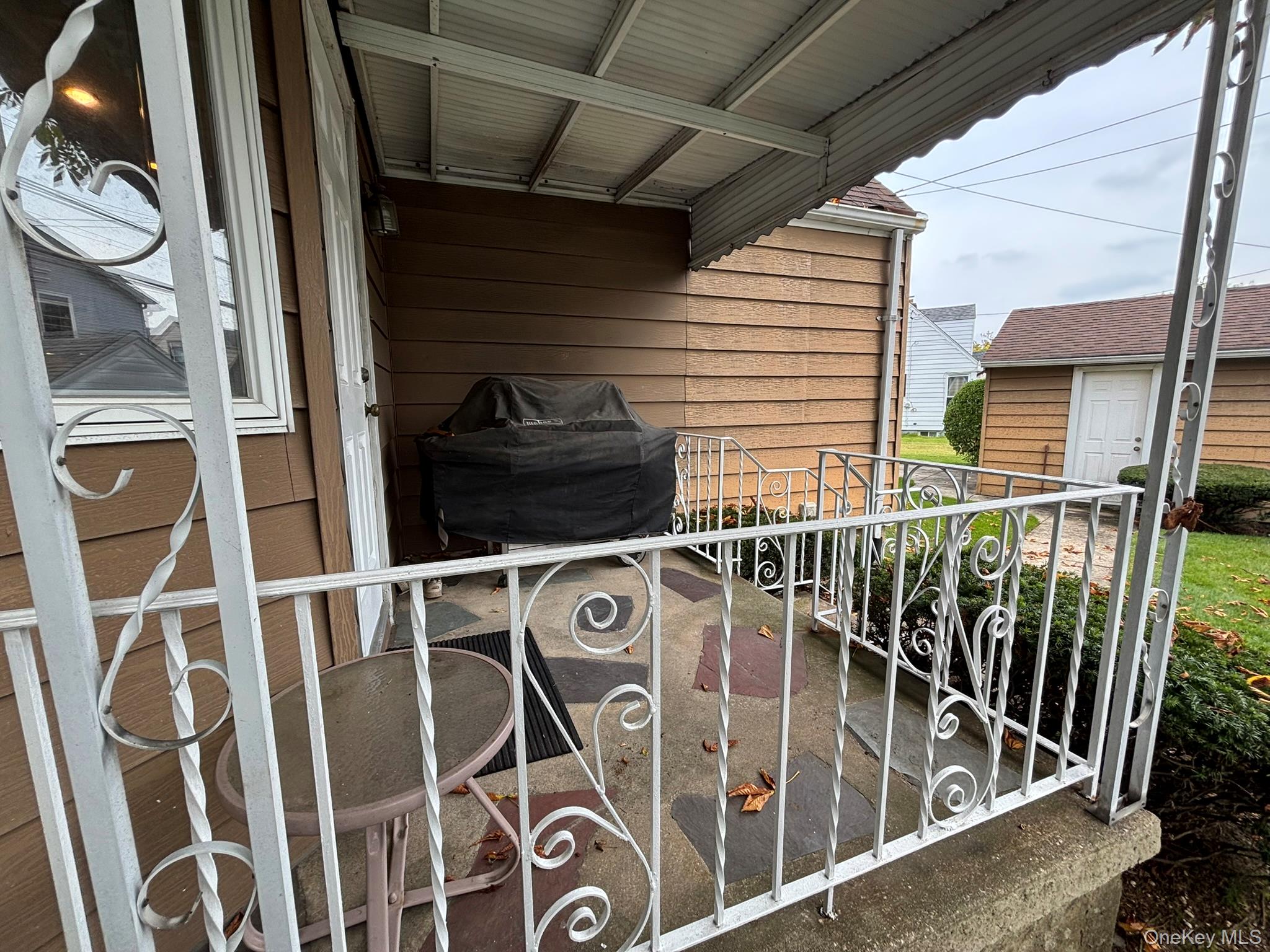 166 Evans Street, New Hyde Park, NY 11040