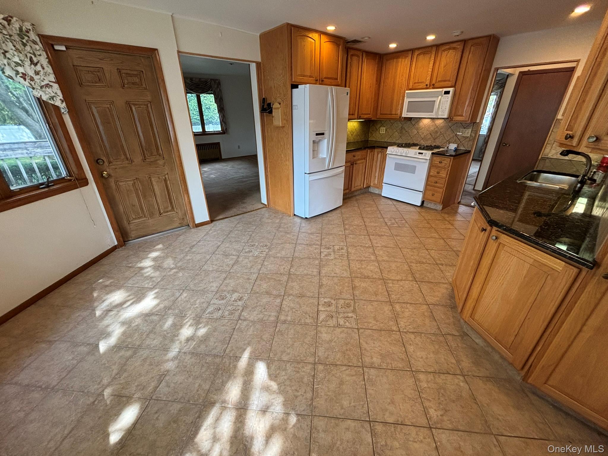 166 Evans Street, New Hyde Park, NY 11040