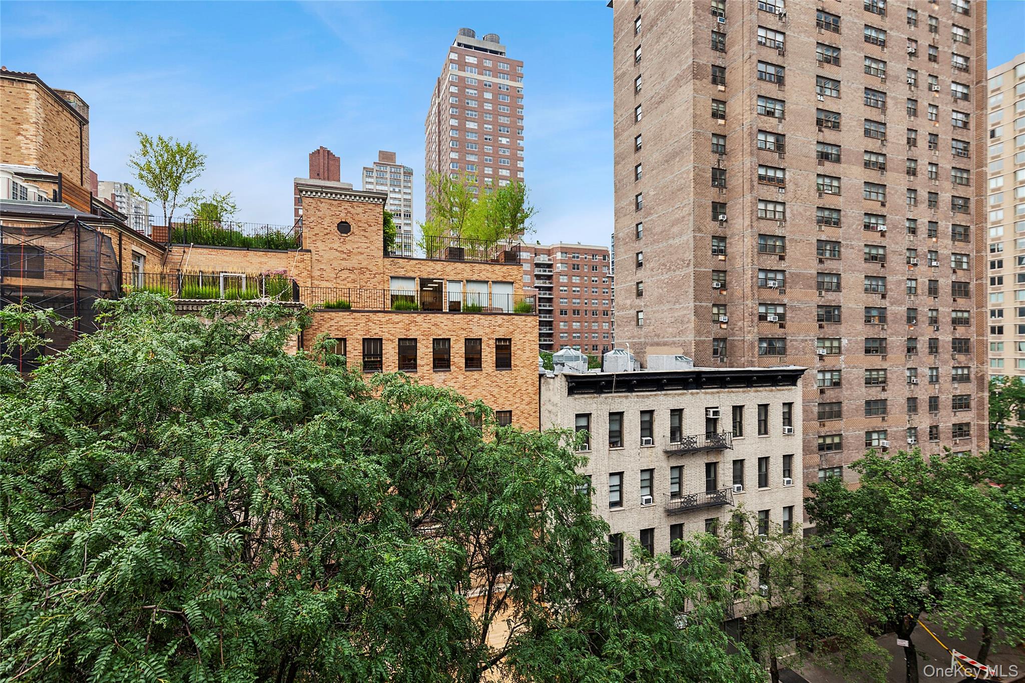 330 E 70th Street # 6E, New York (Manhattan), NY 10021