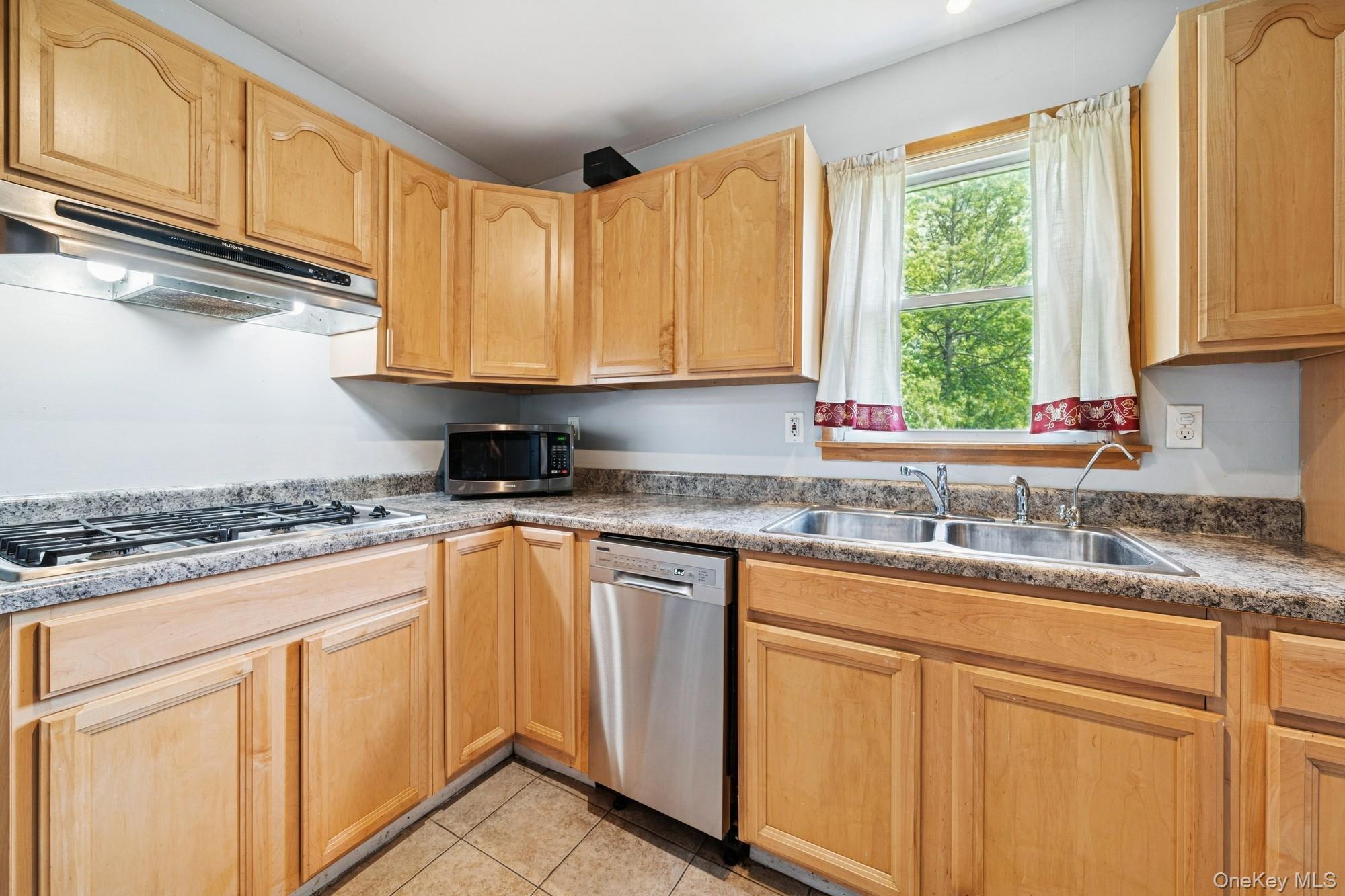 7 Bigert Drive, New Hampton, NY 10958