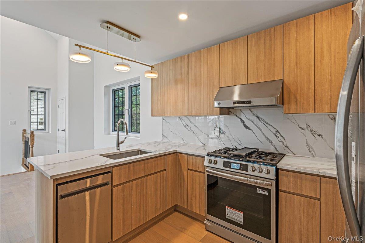 150-29 Hawtree Street, Ozone Park, NY 11417