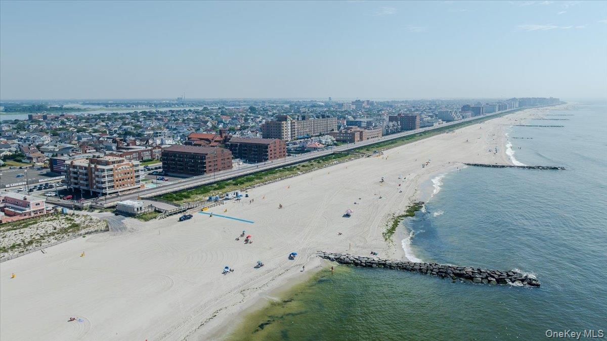101 California Street, Long Beach, NY 11561