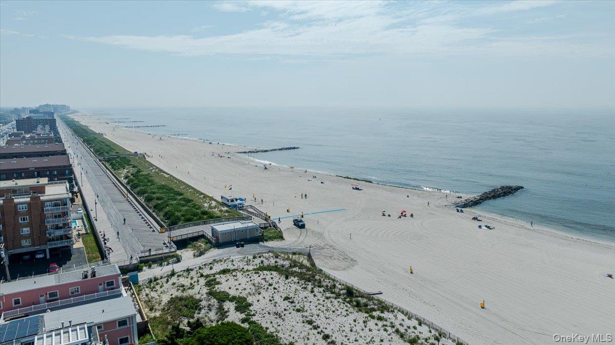 101 California Street, Long Beach, NY 11561
