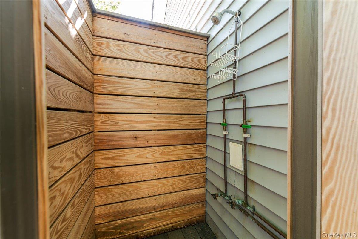 101 California Street, Long Beach, NY 11561