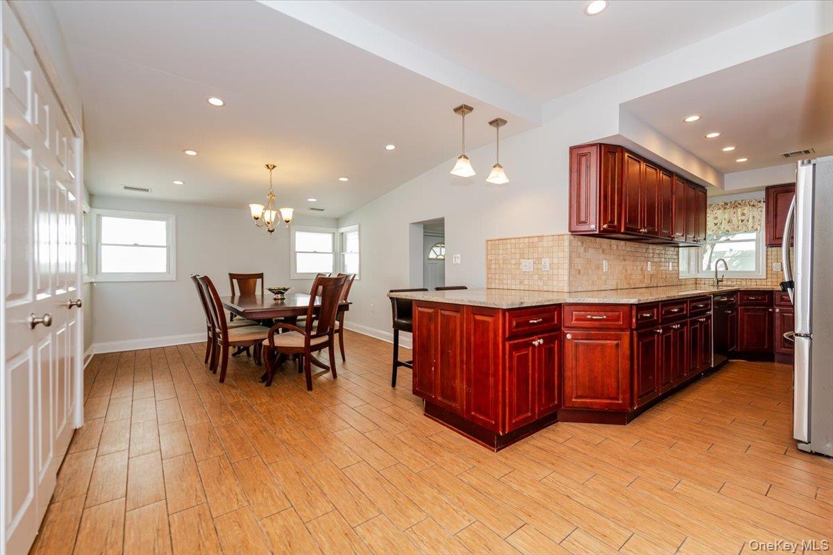 101 California Street, Long Beach, NY 11561