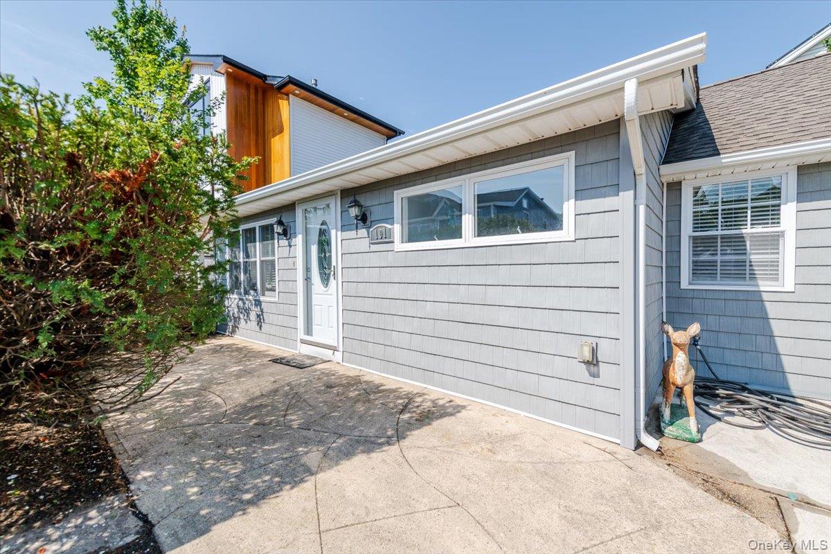 101 California Street, Long Beach, NY 11561