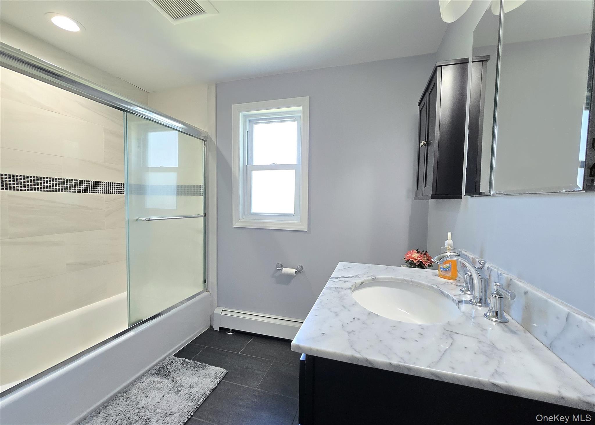 945 Benedict Street, Bohemia, NY 11716