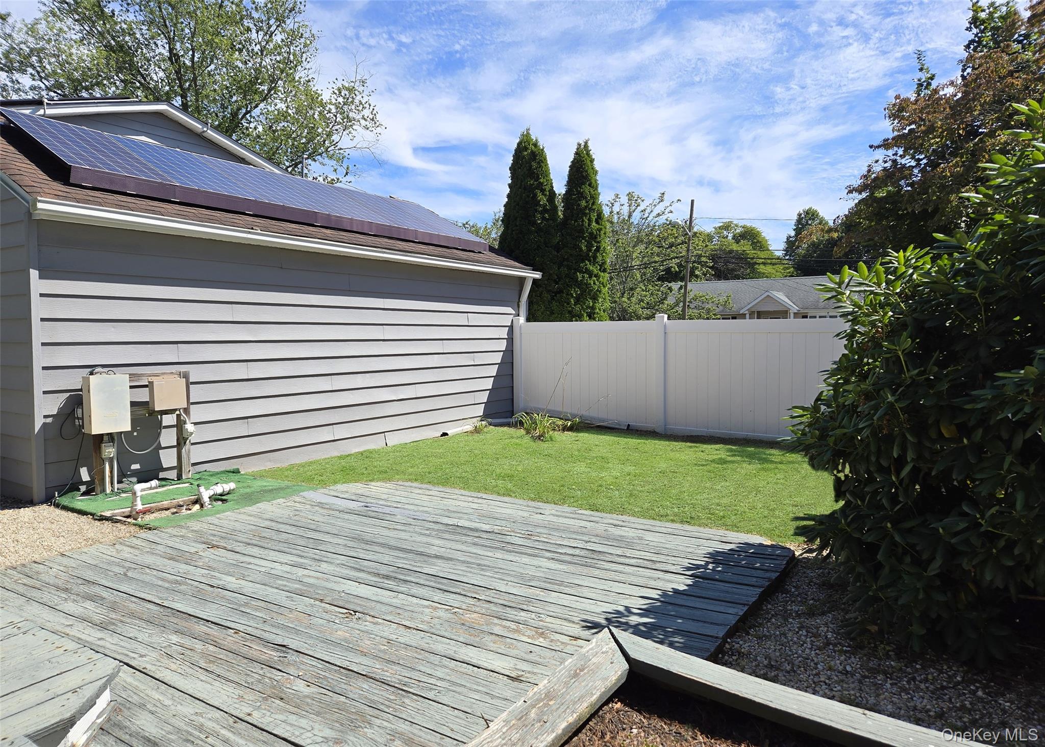 945 Benedict Street, Bohemia, NY 11716