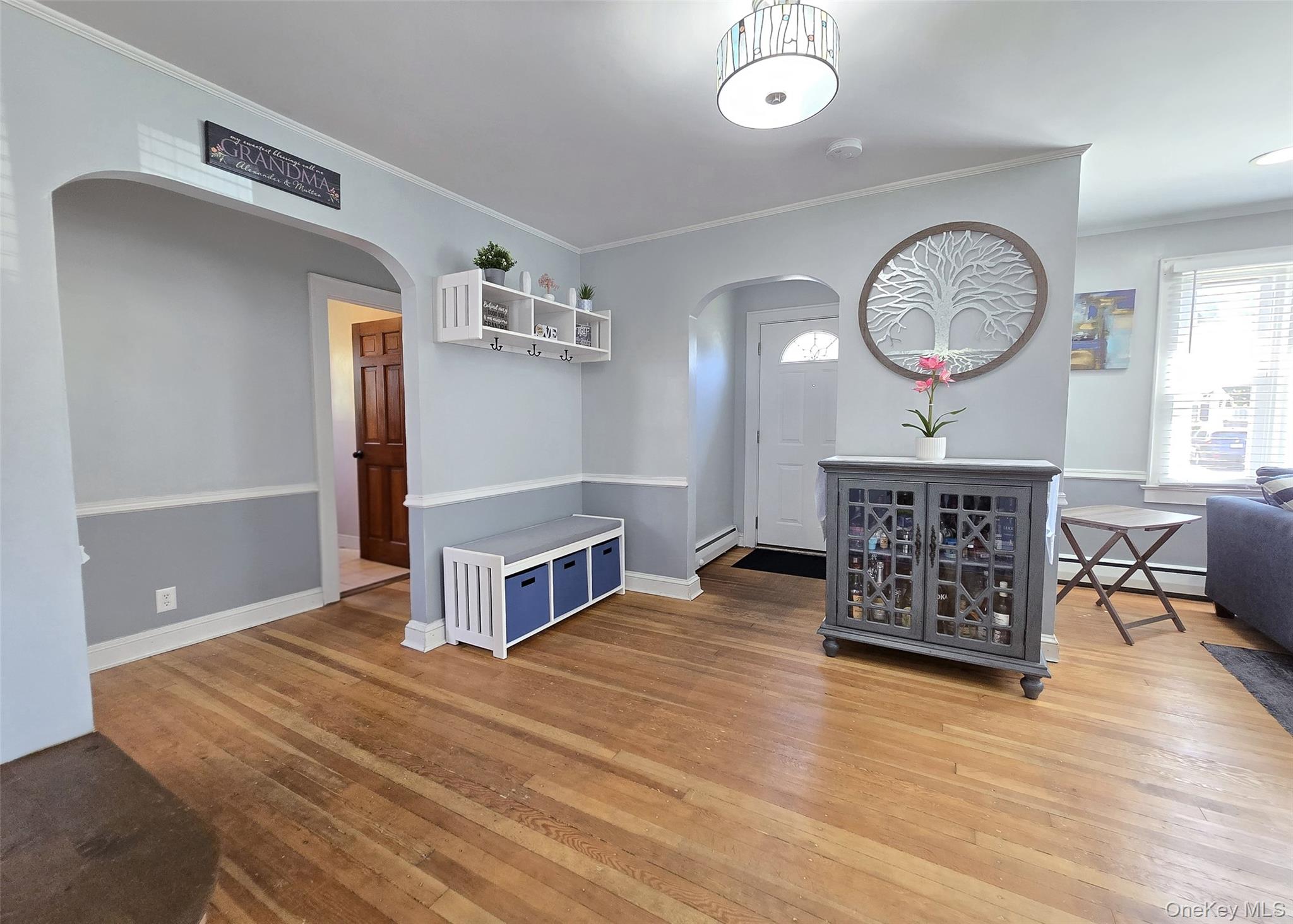 945 Benedict Street, Bohemia, NY 11716