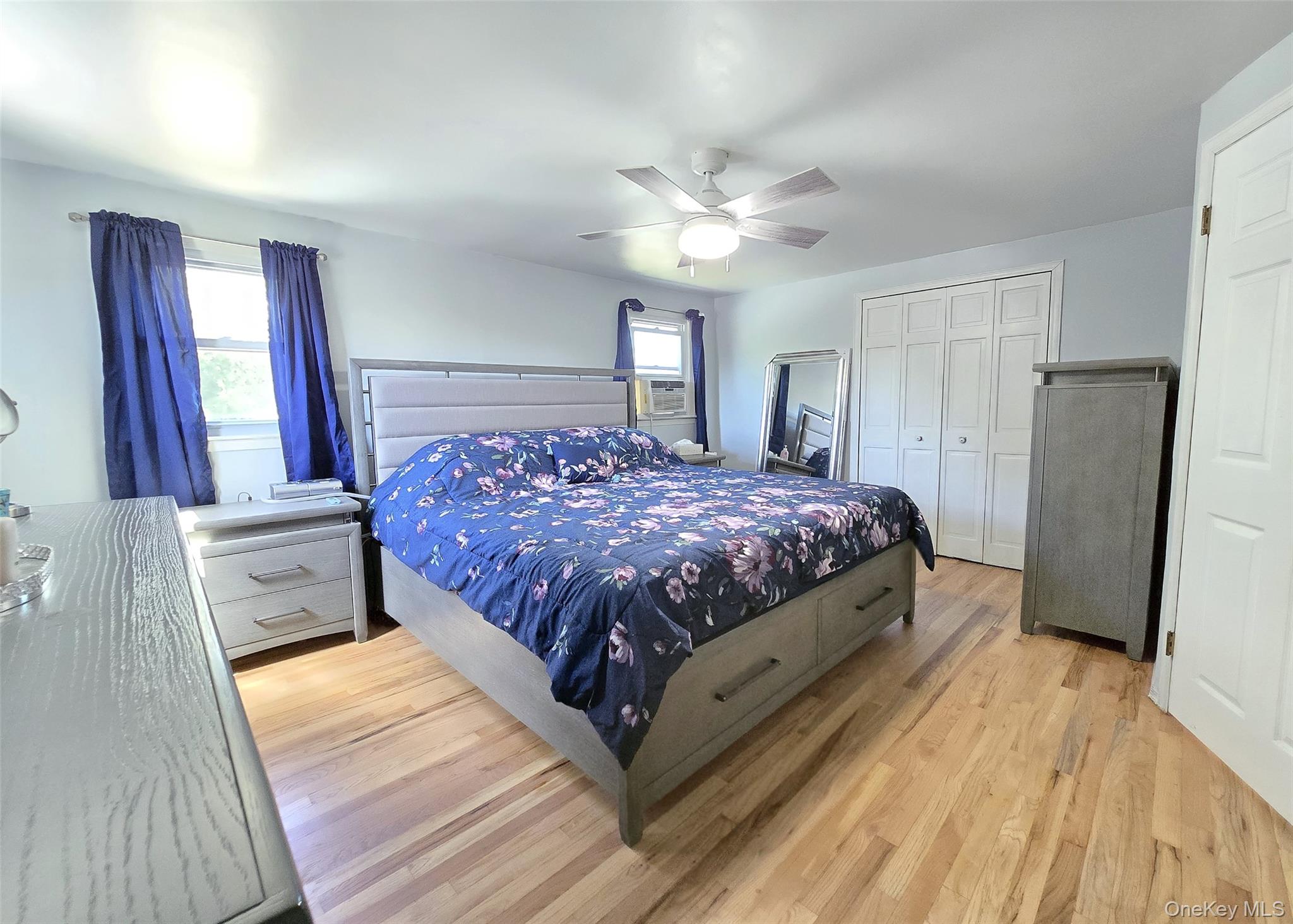 945 Benedict Street, Bohemia, NY 11716