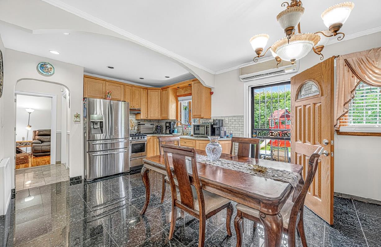 4818 190th Street, Fresh Meadows, NY 11365