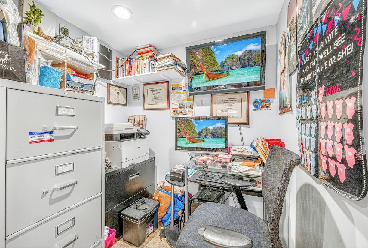 4818 190th Street, Fresh Meadows, NY 11365