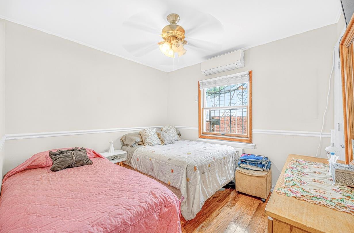 4818 190th Street, Fresh Meadows, NY 11365