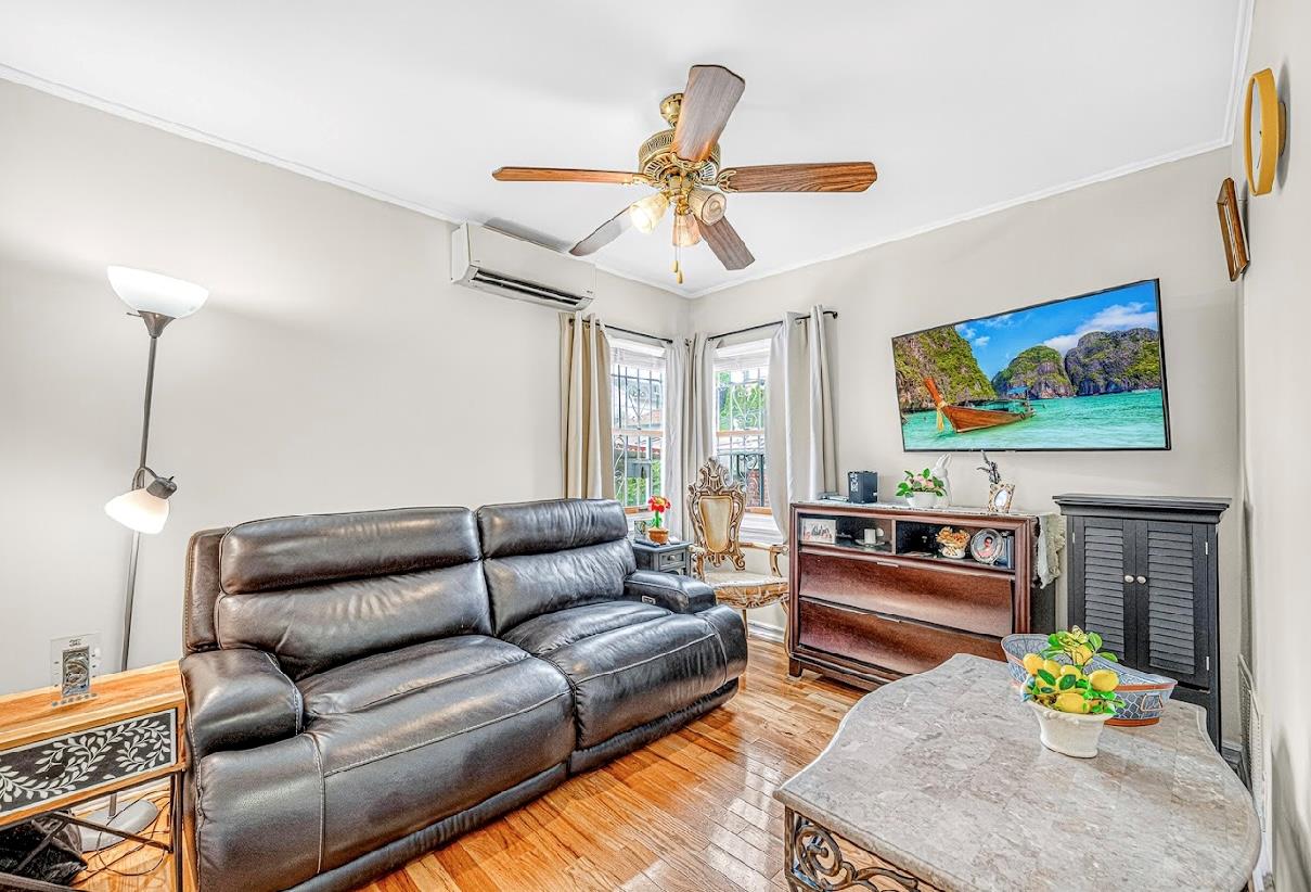 4818 190th Street, Fresh Meadows, NY 11365