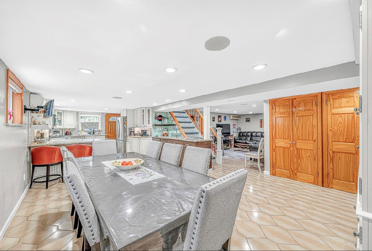 4818 190th Street, Fresh Meadows, NY 11365