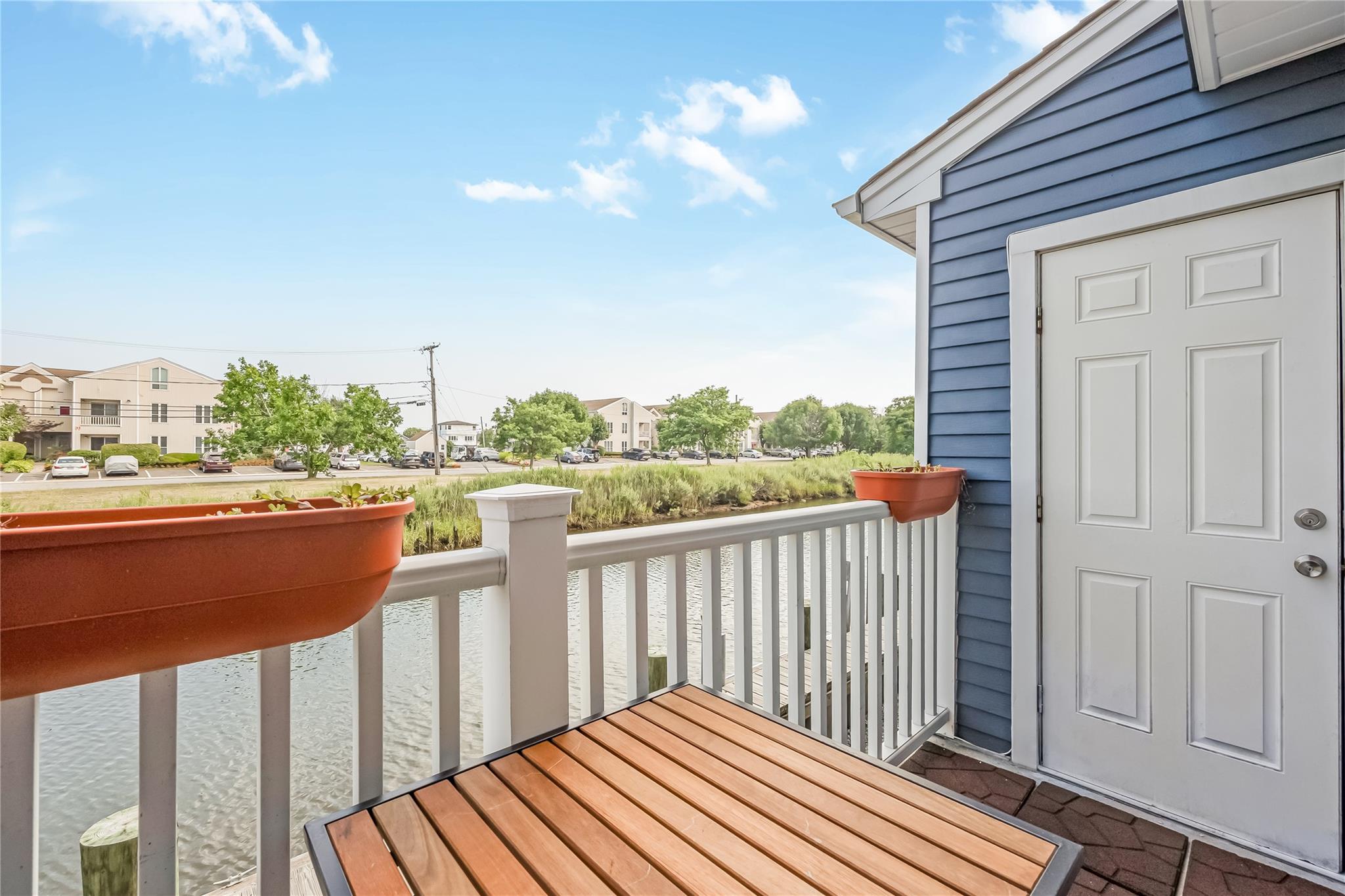 116 Westend Avenue # 21, Freeport, NY 11520