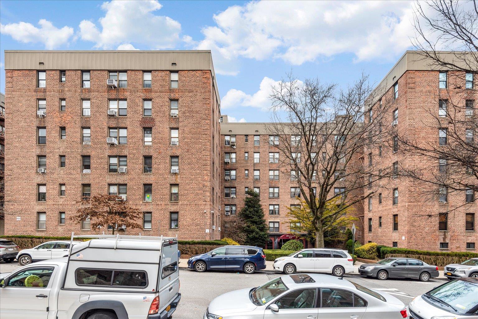 83-25 98th Street # 6P, Woodhaven, NY 11421