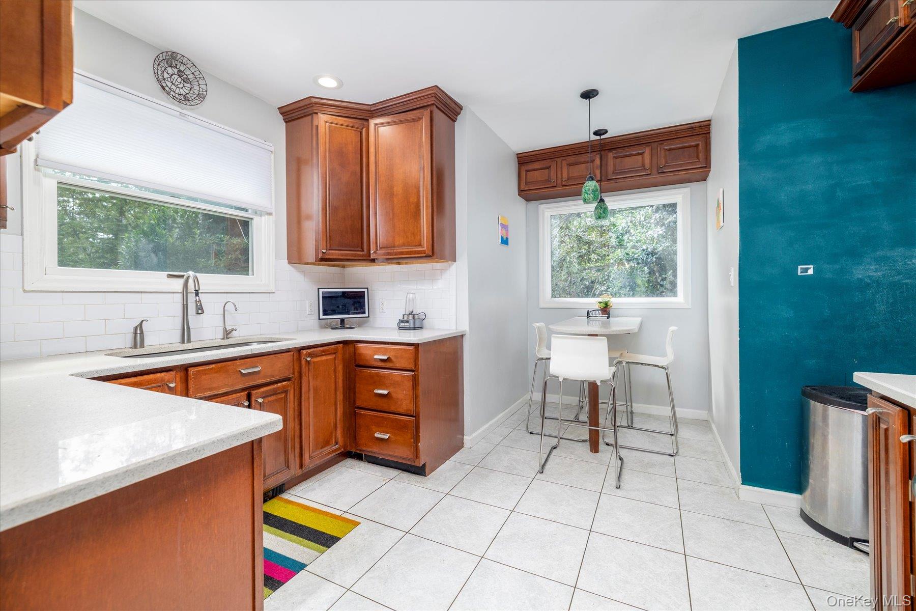 25 Loel Court, Rockville Centre, NY 11570