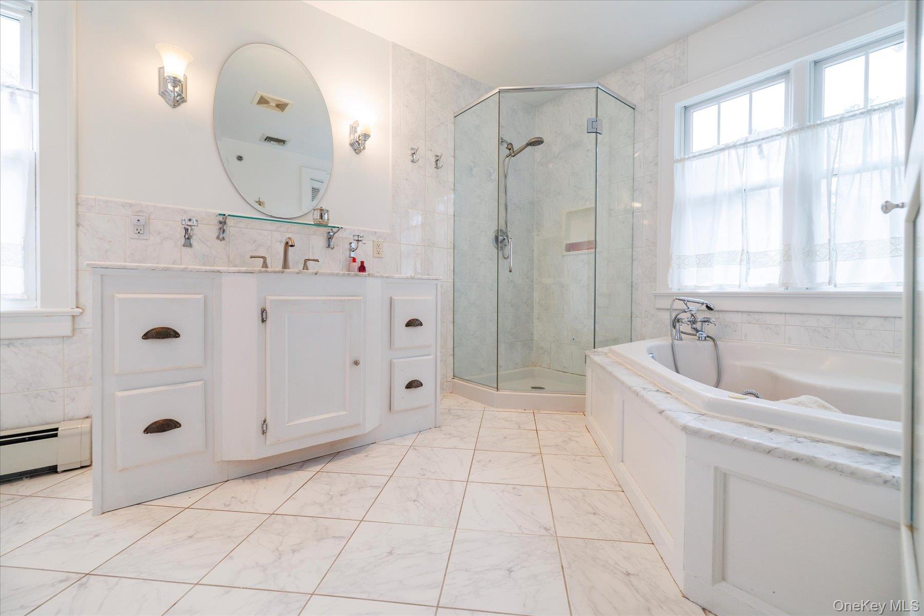 25 Loel Court, Rockville Centre, NY 11570