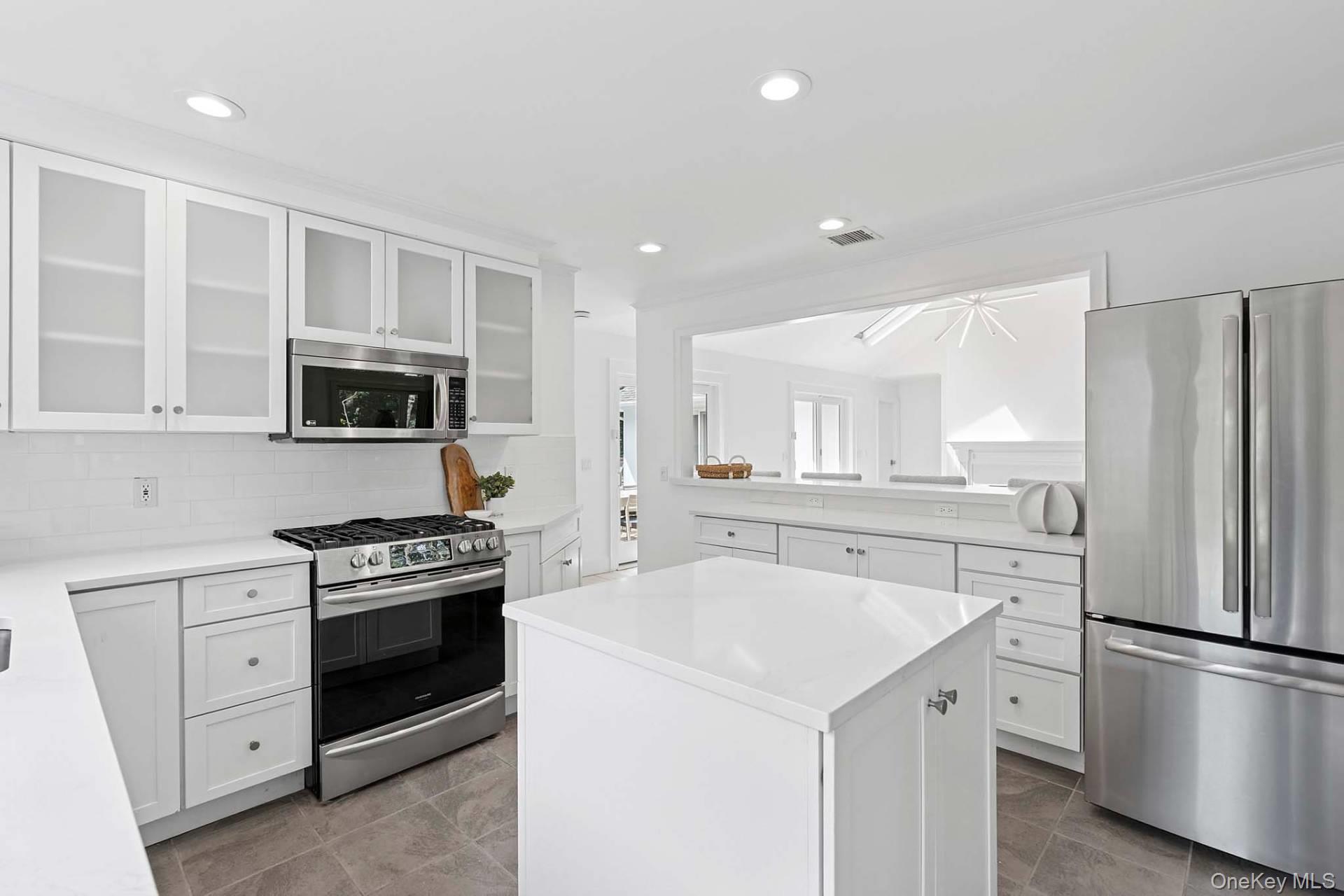 138 Sea Farm Lane, Bridgehampton, NY 11932