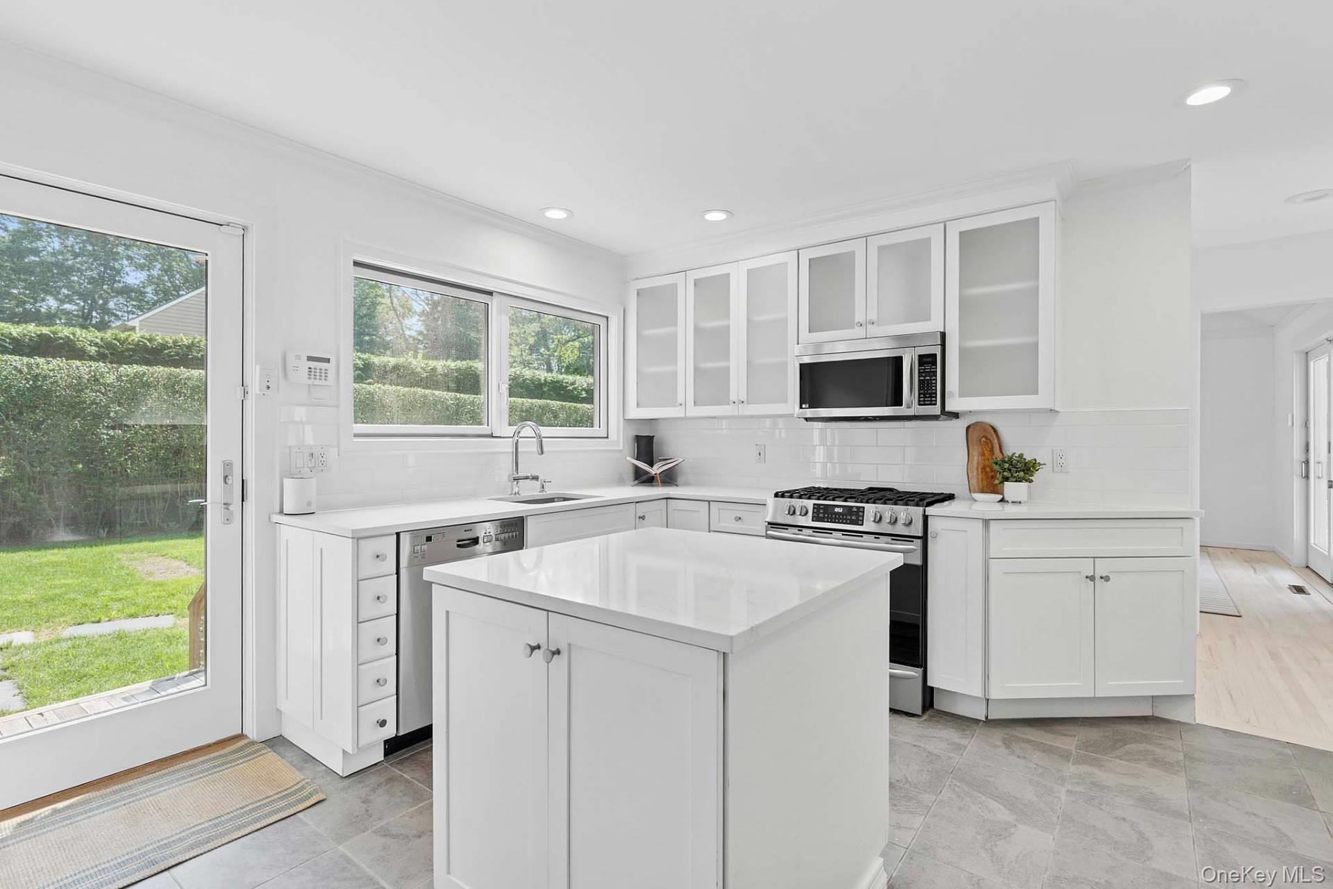 138 Sea Farm Lane, Bridgehampton, NY 11932