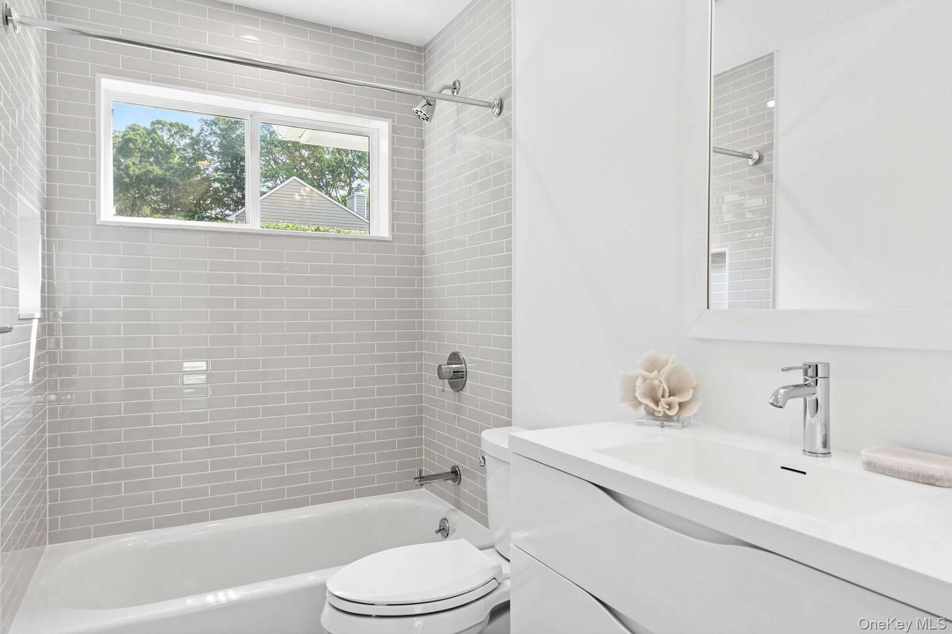 138 Sea Farm Lane, Bridgehampton, NY 11932