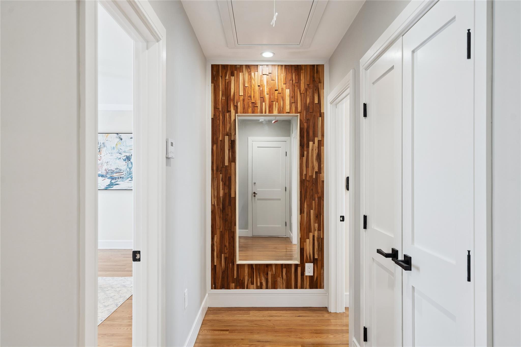 10 Locust Street, Hicksville, NY 11801