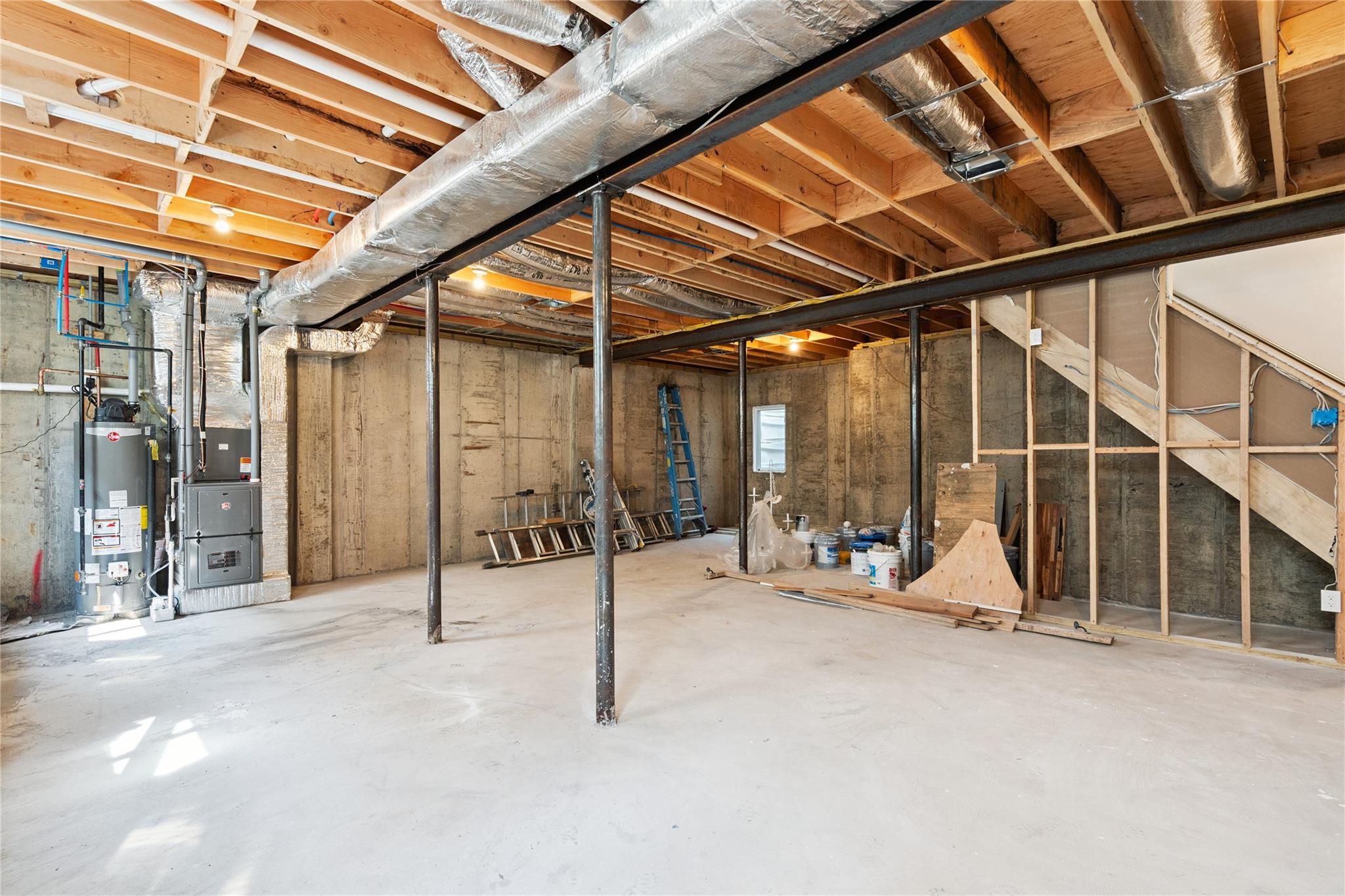 10 Locust Street, Hicksville, NY 11801