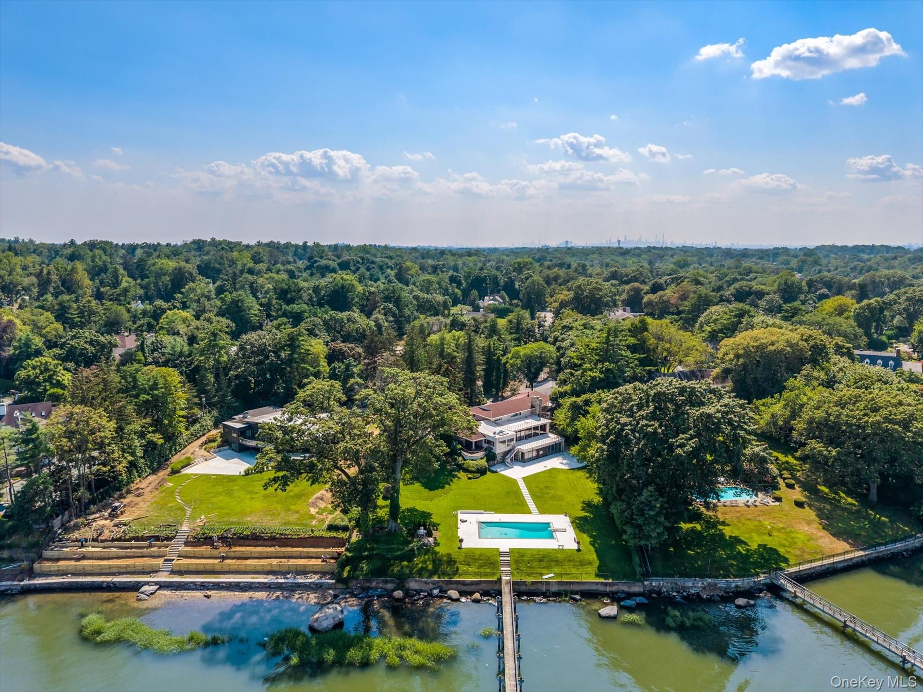 512 E Shore Road, Great Neck, NY 11024