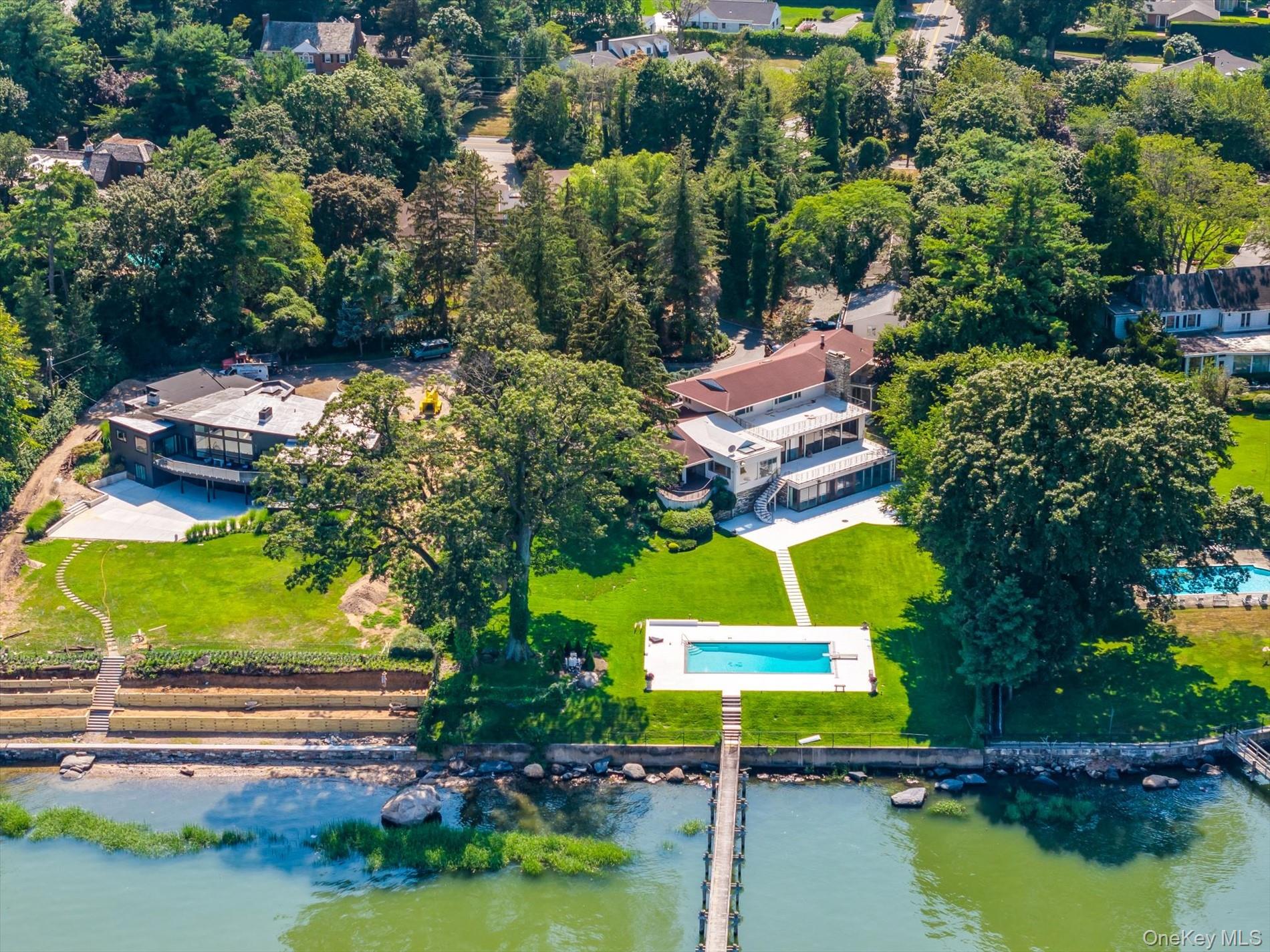 512 E Shore Road, Great Neck, NY 11024