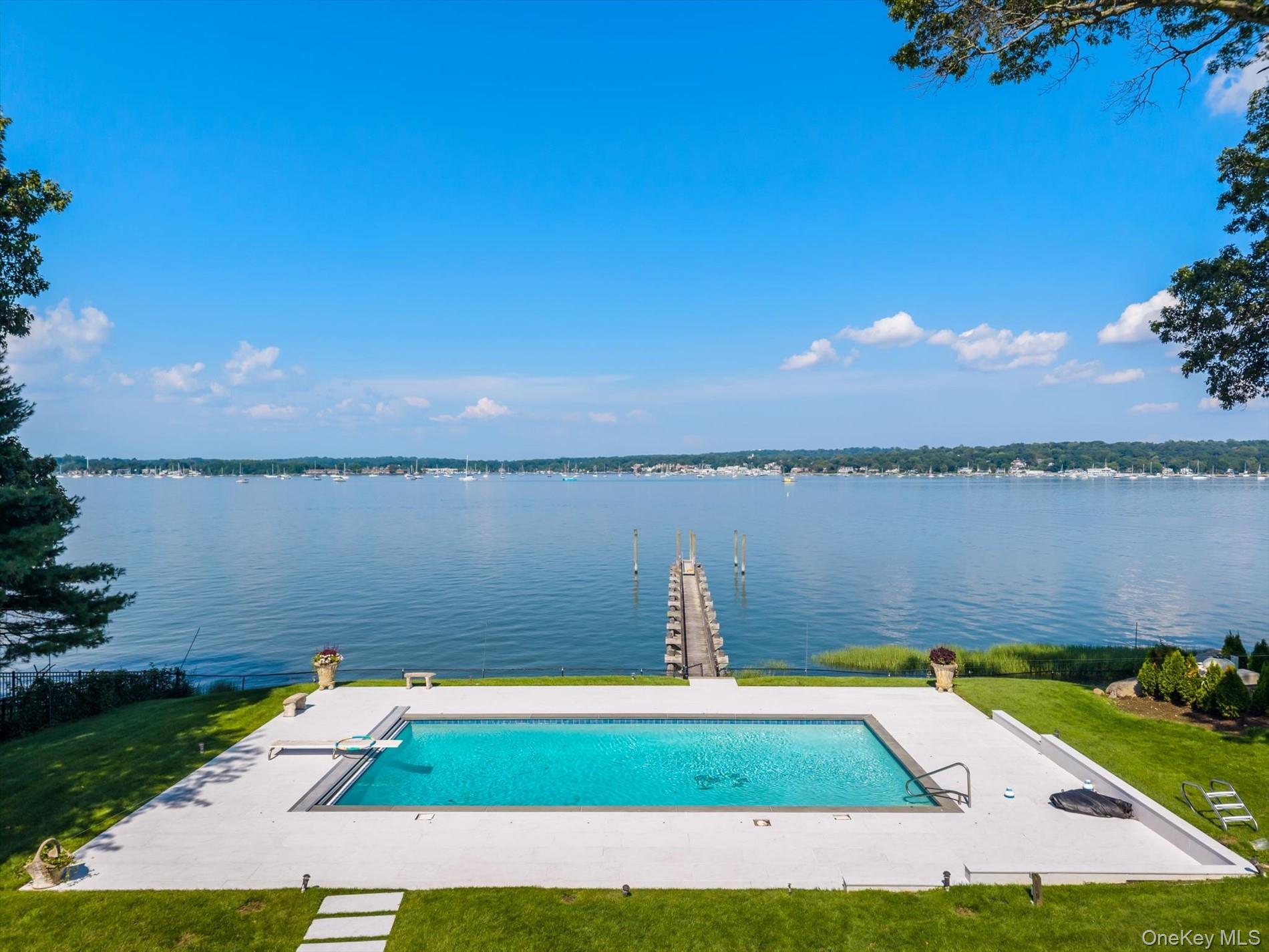 512 E Shore Road, Great Neck, NY 11024