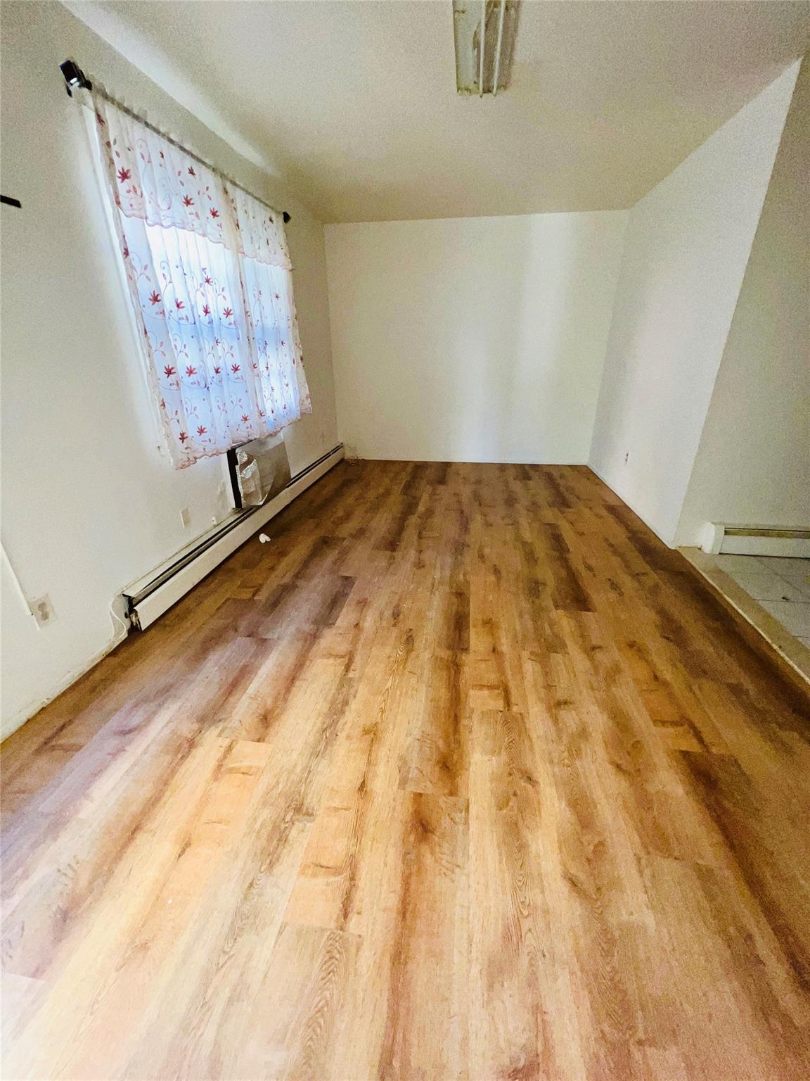 240-29 68th Avenue # 14, Douglaston, NY 11362