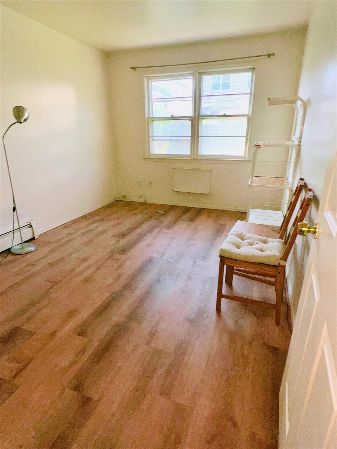 240-29 68th Avenue # 14, Douglaston, NY 11362