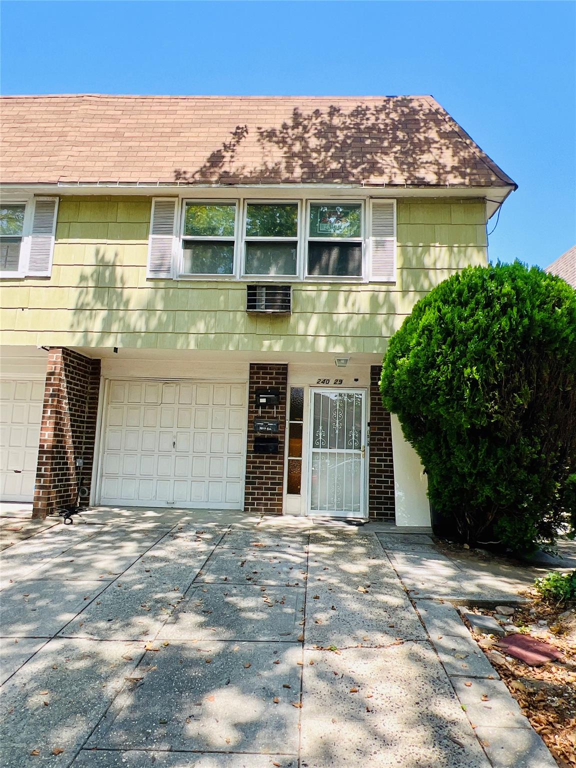 240-29 68th Avenue # 14, Douglaston, NY 11362