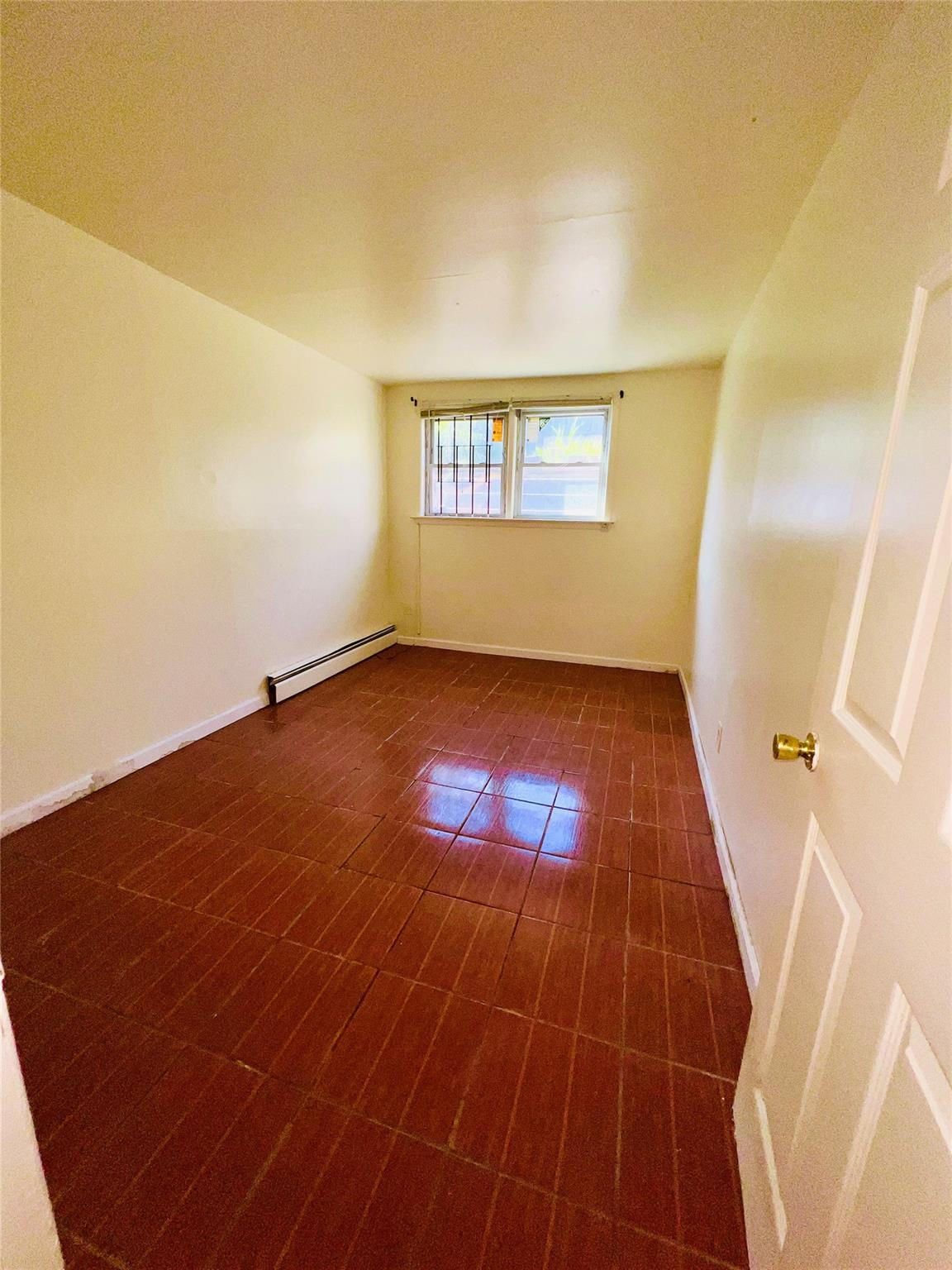 240-29 68th Avenue # 14, Douglaston, NY 11362