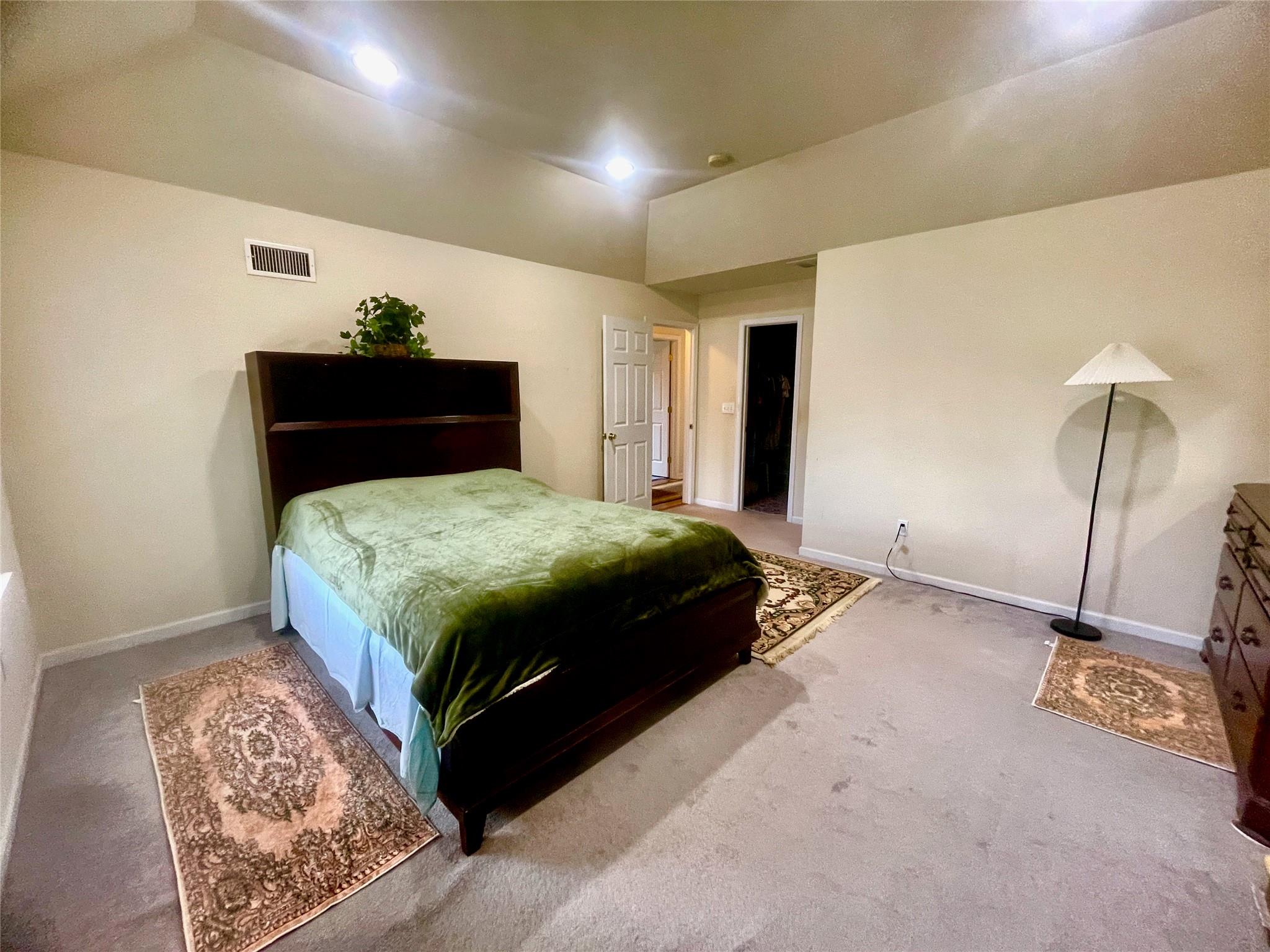 24 3rd Street, Middletown, NY 10940