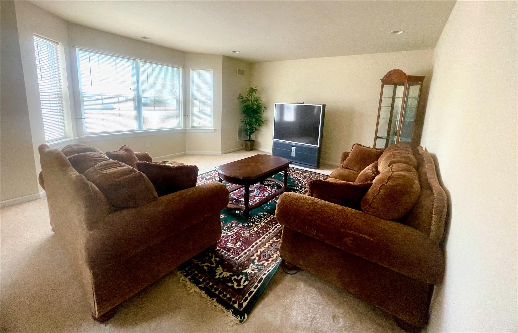 24 3rd Street, Middletown, NY 10940