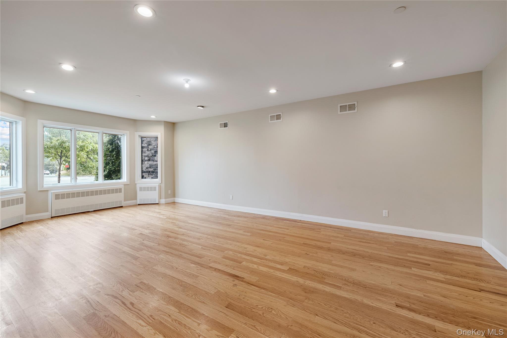 43 N Madison Avenue # 112, Spring Valley, NY 10977