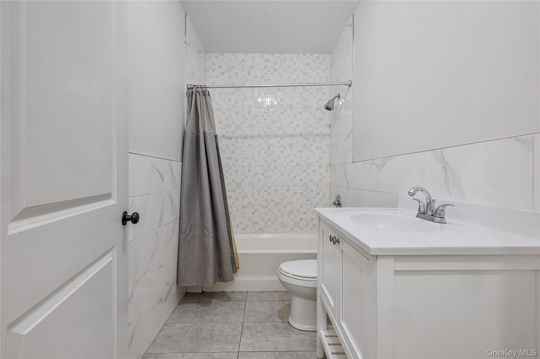 43 N Madison Avenue # 112, Spring Valley, NY 10977