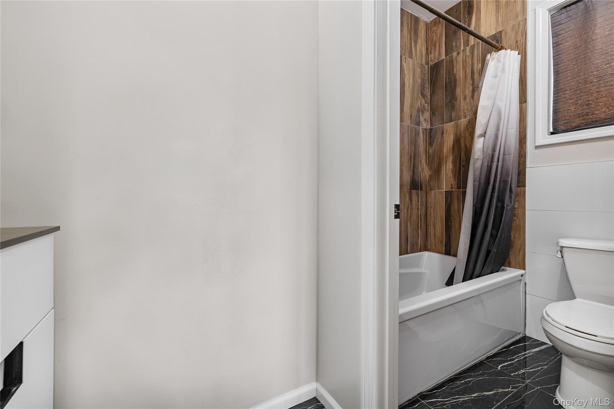 43 N Madison Avenue # 112, Spring Valley, NY 10977