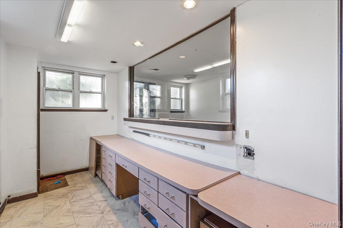 8702 188th Street, Jamaica Estates, NY 11423