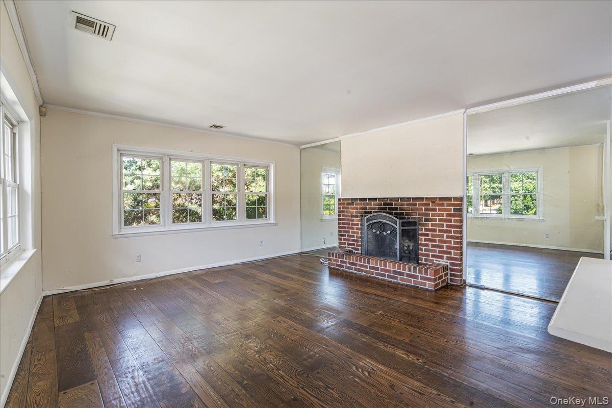 8702 188th Street, Jamaica Estates, NY 11423