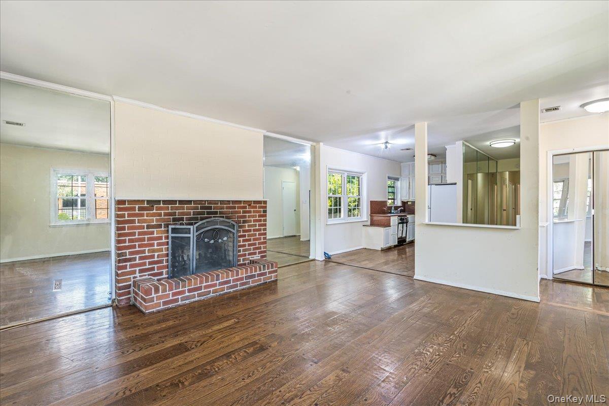 8702 188th Street, Jamaica Estates, NY 11423