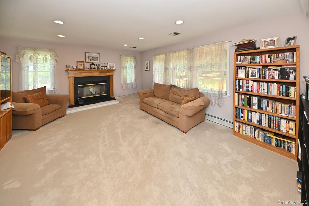 14 Roble Road, Suffern, NY 10901