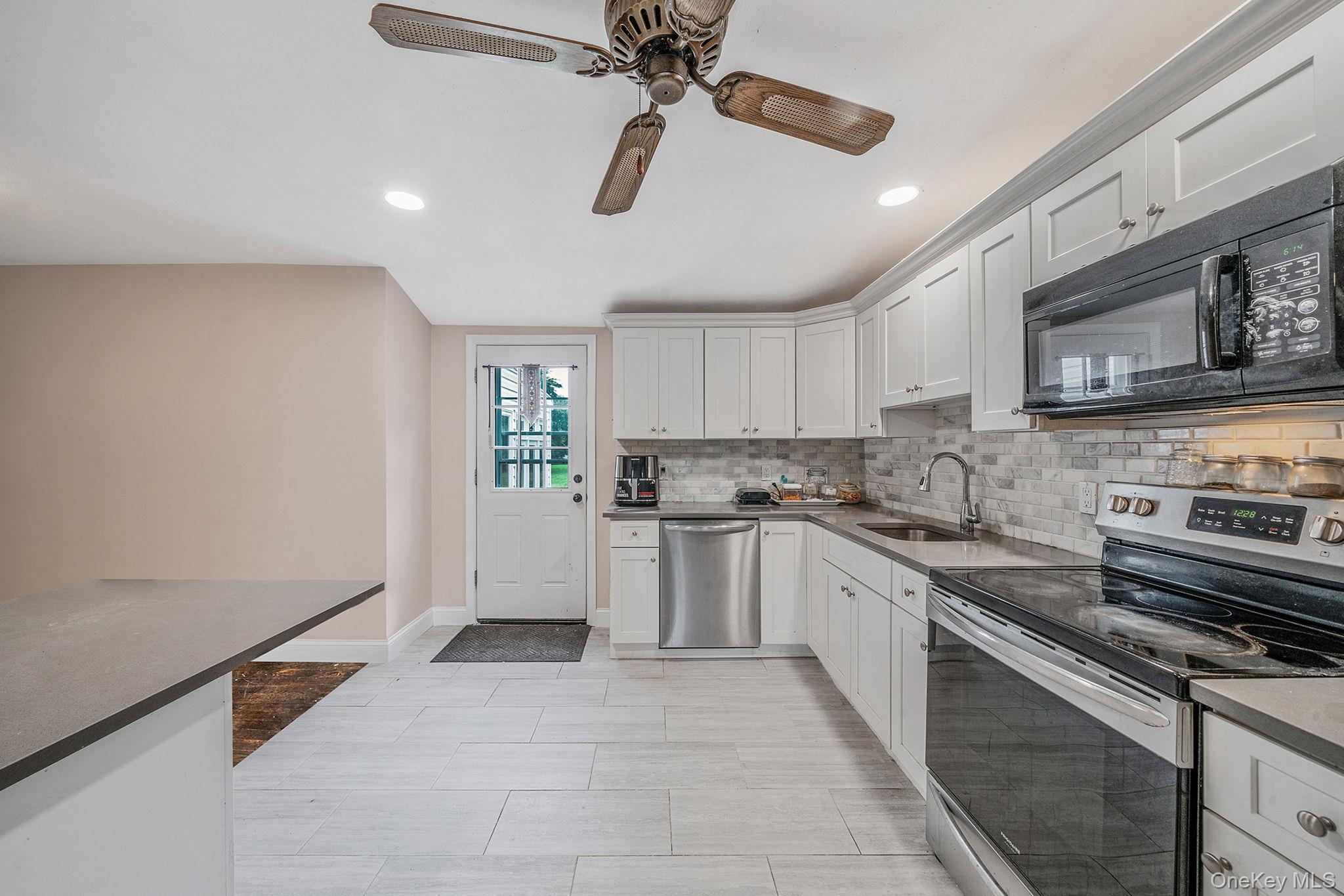 39 Aron Drive, Bohemia, NY 11716