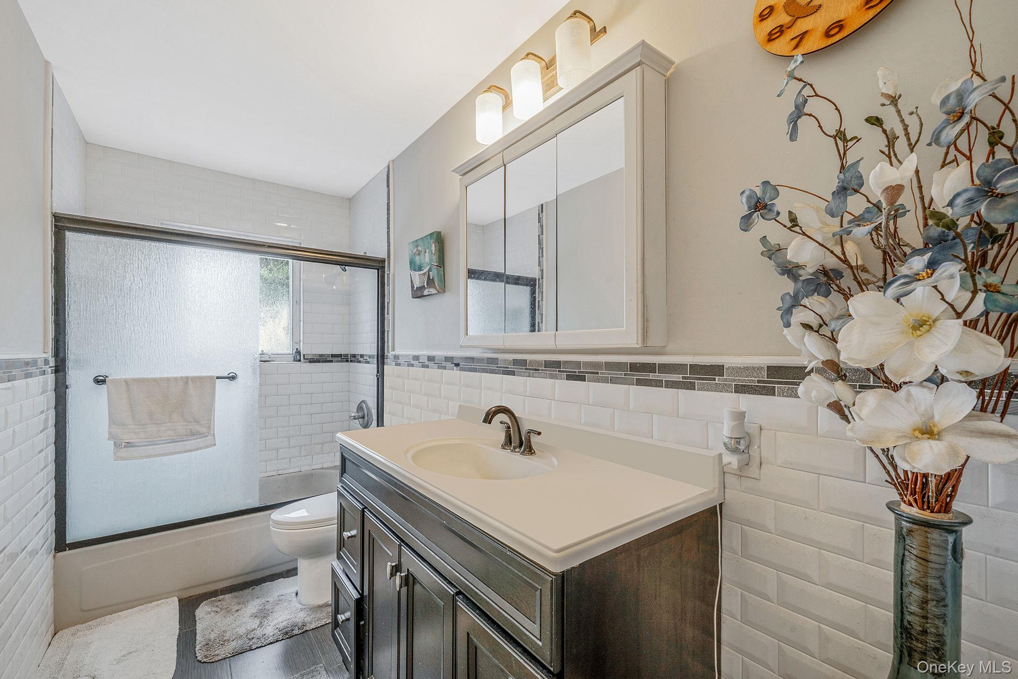 39 Aron Drive, Bohemia, NY 11716