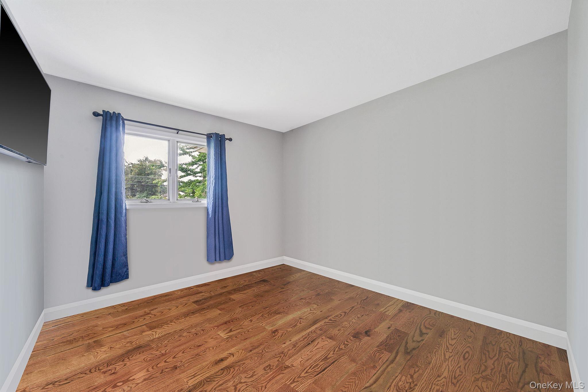 39 Aron Drive, Bohemia, NY 11716