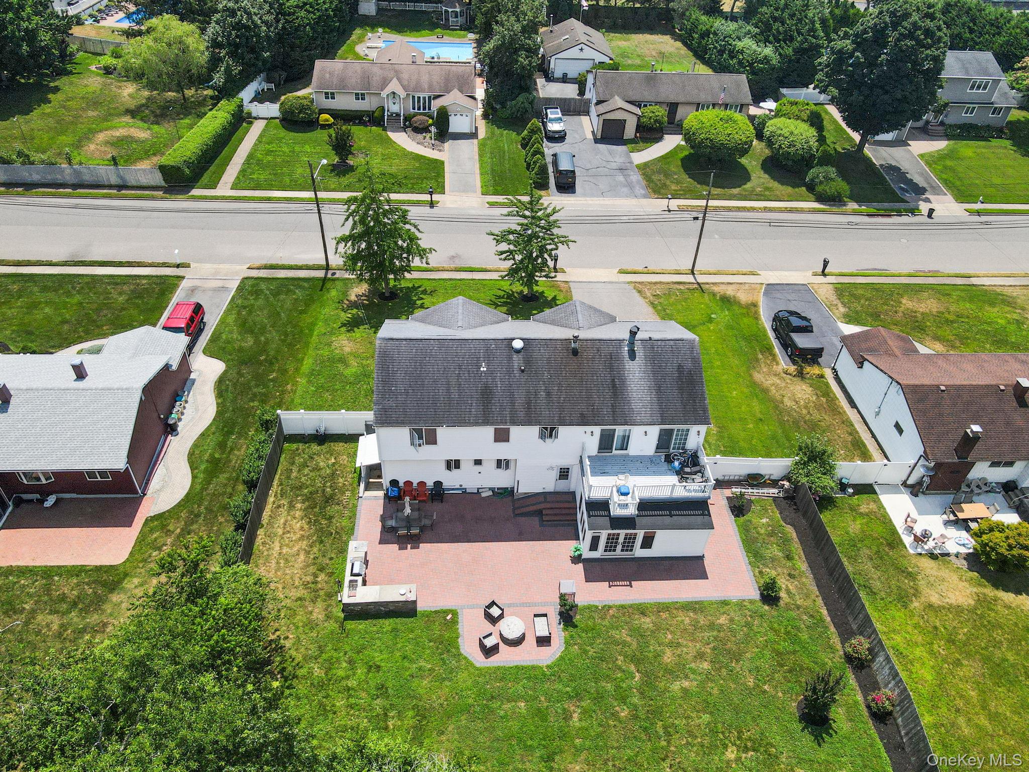 39 Aron Drive, Bohemia, NY 11716